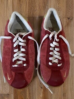 Vintage ‘72 Nike Cortez size 7